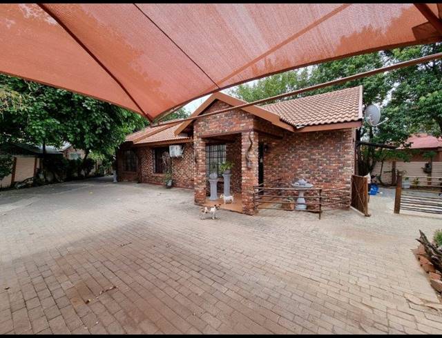 3 BEDROOM HOUSE TO LET IN BO-DORP